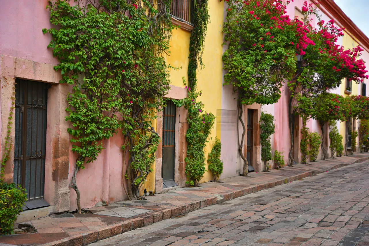 For a vibrant, bigcity living, Mexico style, it’s hard to beat