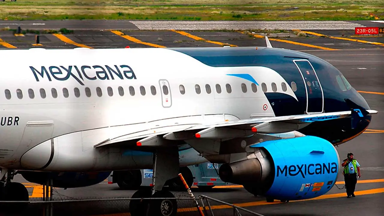 New Army airline AMLO confirms that it will be called Mexicana de