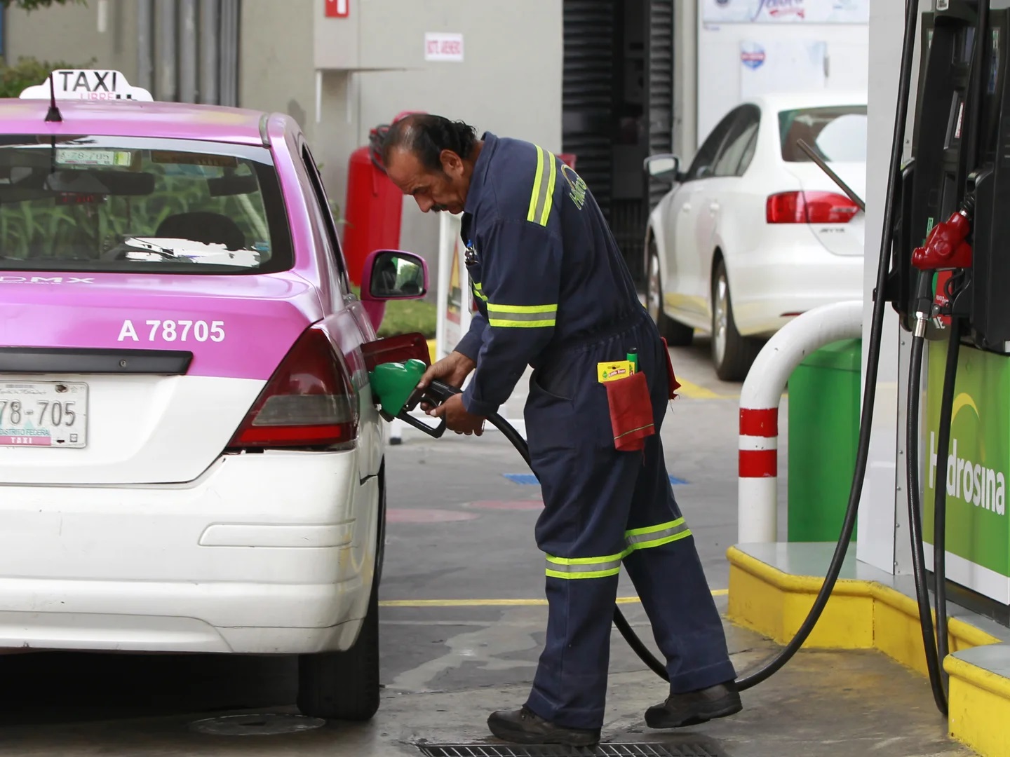 This is the price of gasoline in Mexico for February 22