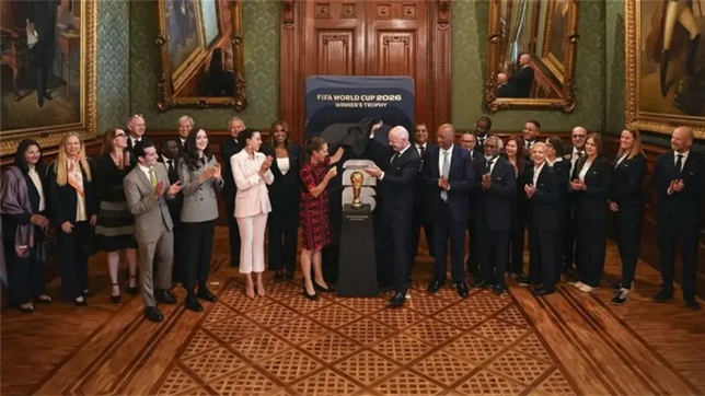 Claudia Sheinbaum attended the FIFA luxurious dinner at Chapultepec Castle